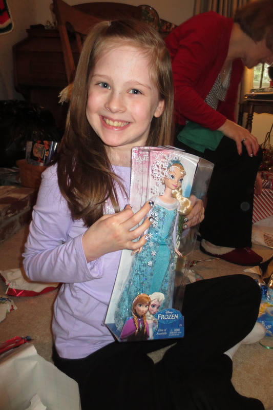 Little Cousin got Elsa!
