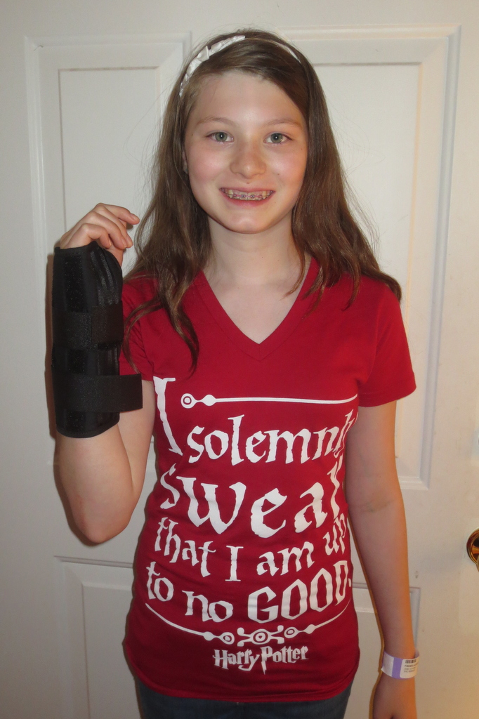 Ane, with her splint